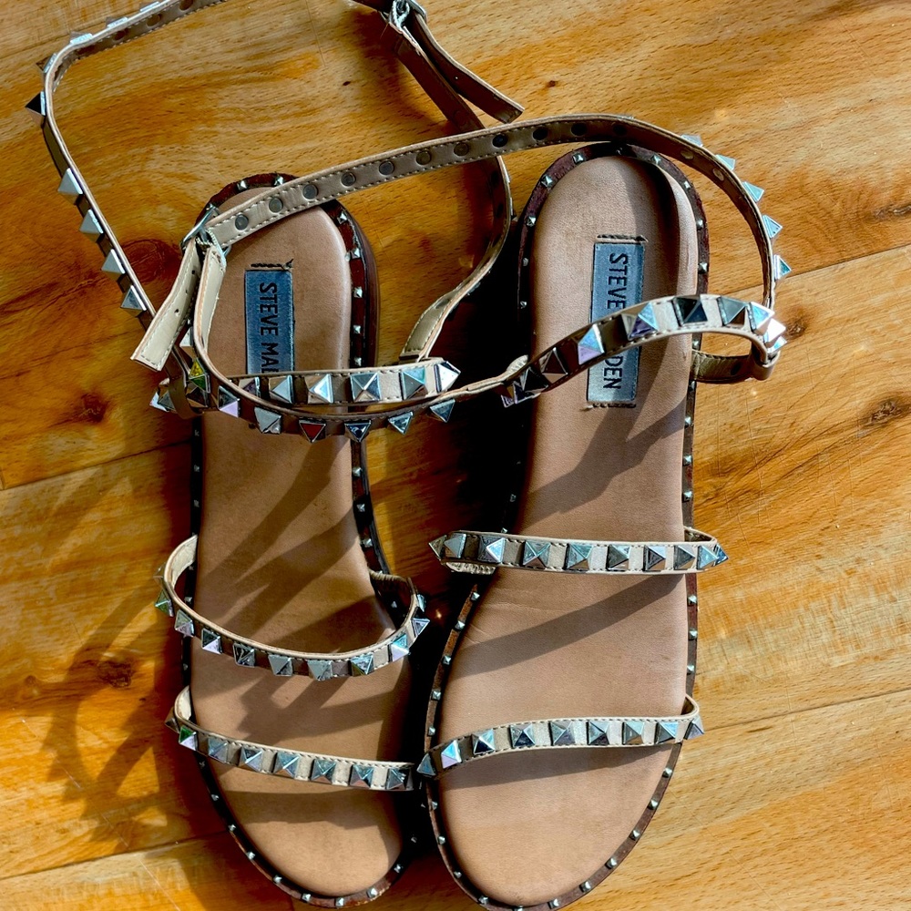 Steve Madden Sandals Size 8.5